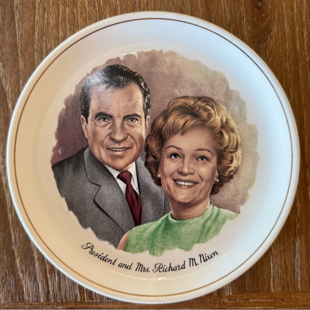 The Nixons Presidential commemorative plate